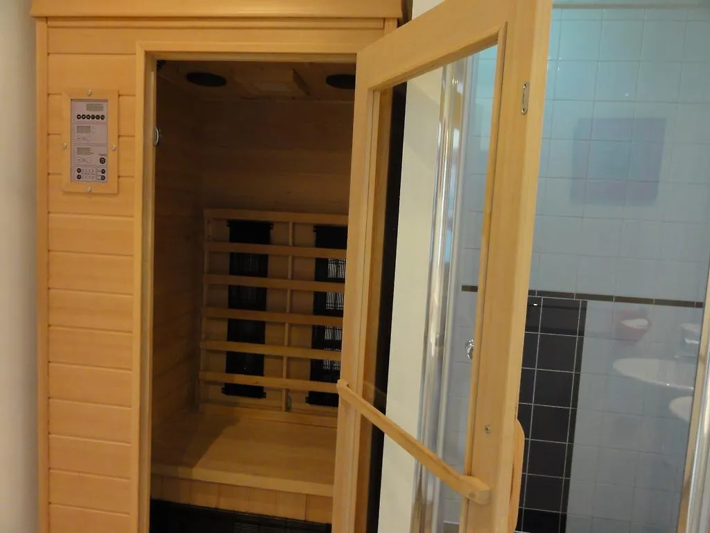 Bed And Breakfast Amsterdam West 2*,  Netherlands